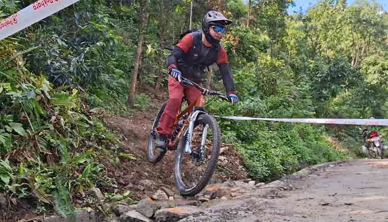 पोखरामा इन्डुरो अन्तर्राष्ट्रिय माउन्टेन बाइक प्रतियोगिता शुरू