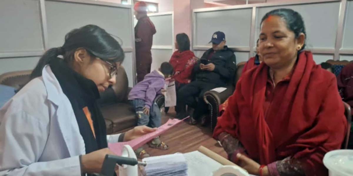 बाटुलेचौरमा आँखा जाँच शिविर, २०७ जना लाभान्वित